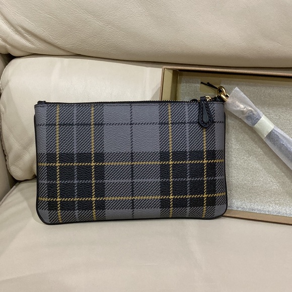 NEW Coach Black Multi B4 Plaid Wristlet - Picture 3 of 14
